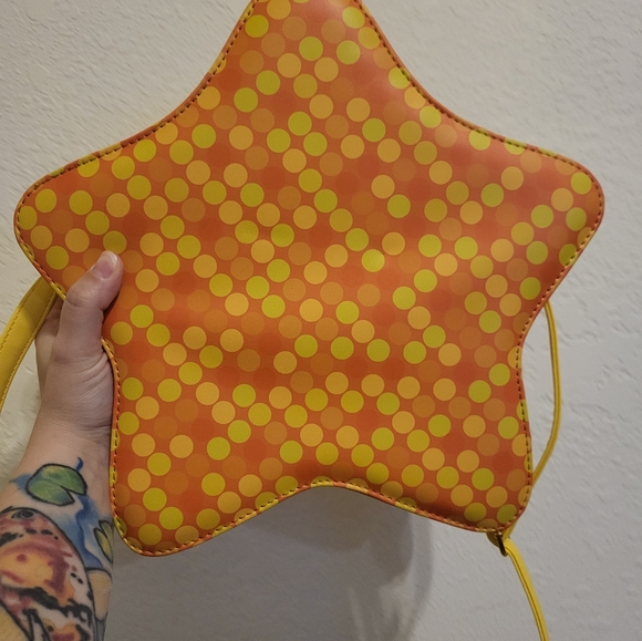 Animal Crossing Star Purse - Picture 3 of 5